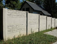 Montáž betonového plotu – Dýšina Montáž betonového plotu – Dýšina